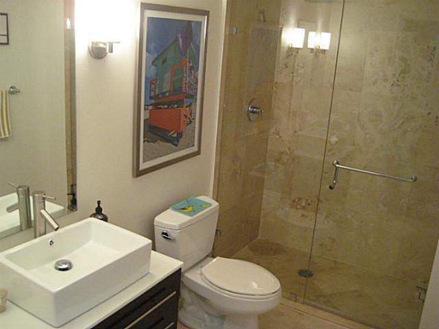 41 Southeast 5th Street, Unit 2201 Miami, FL 33131 - Photo 17 of 25