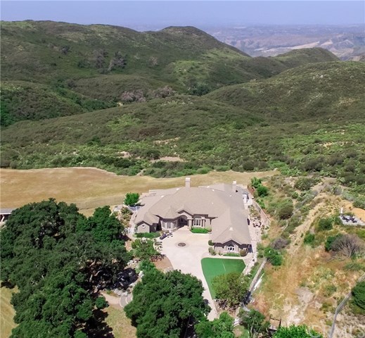 38421 Carrillo Road Fallbrook, CA 92028 - Photo 9 of 57