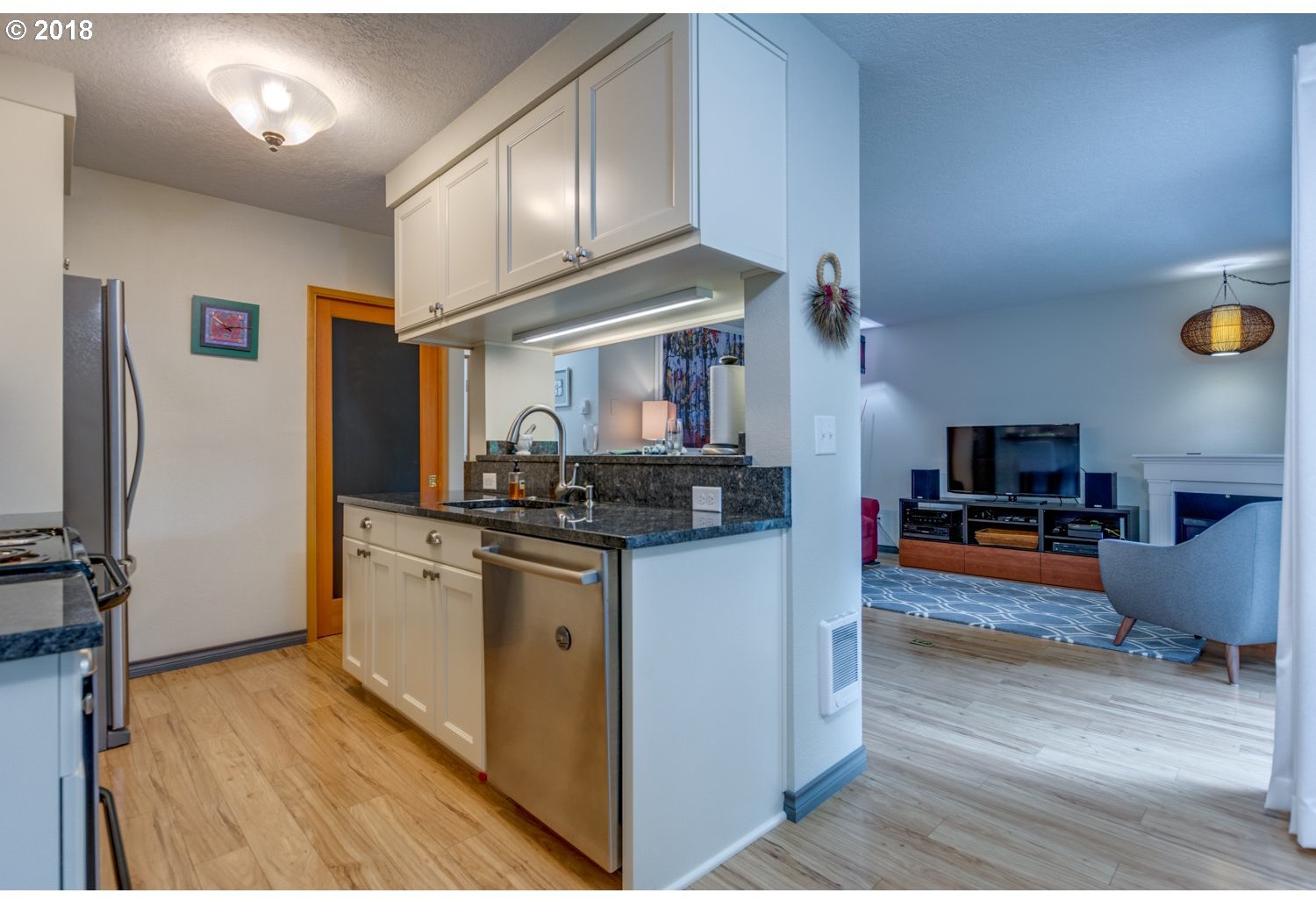 12433 Southeast Caruthers Street Portland, OR 97233 - Photo 7 of 32