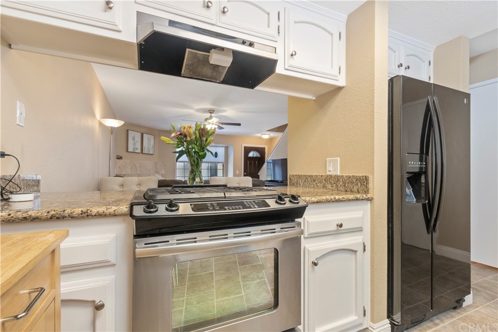 628 4th Street Paso Robles, CA 93446 - Photo 22 of 22 Another nice feature of this floor plan is the open dining area counter that makes it easy to enjoy family and guests in the living room and kitchen