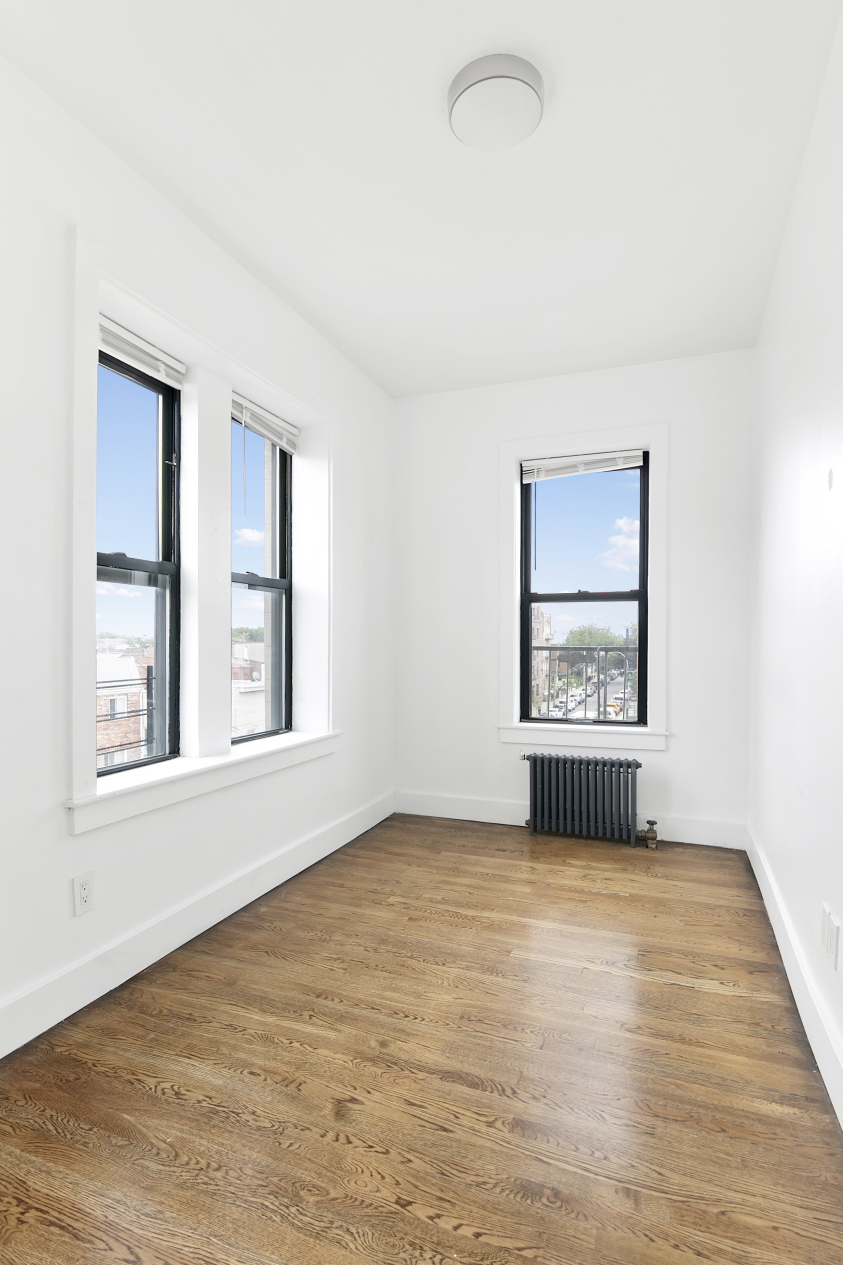 43-18 25th Avenue, Unit 12 Queens, NY 11103 - Photo 4 of 5