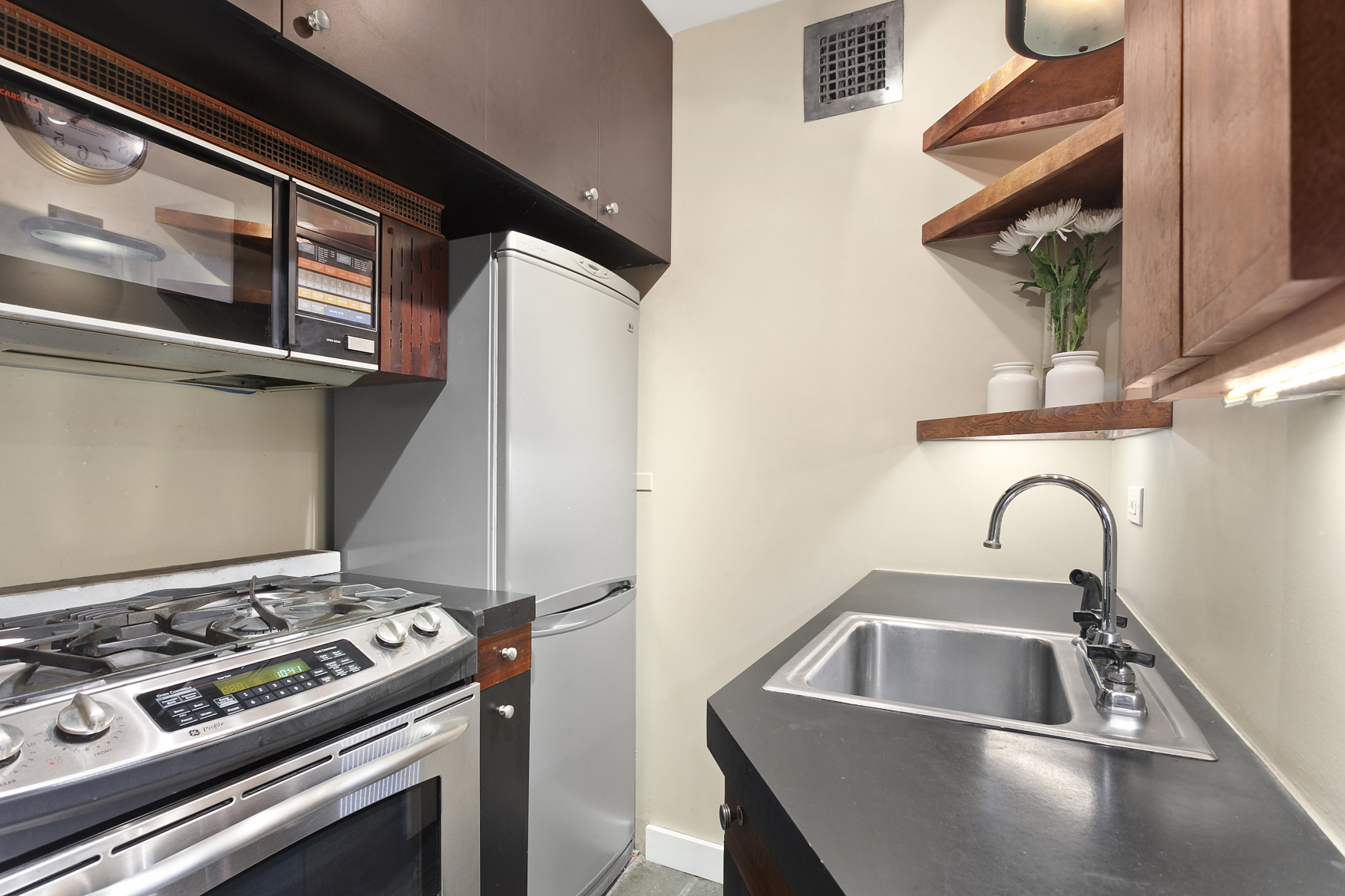 120 East 36th Street, Unit 11F Manhattan, NY 10016 - Photo 6 of 8