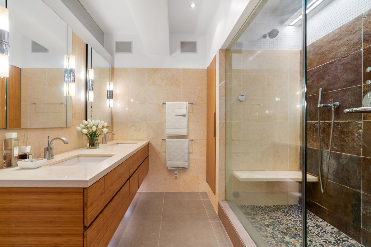 421 Hudson Street, Unit 820 Manhattan, NY 10014 - Photo 7 of 9