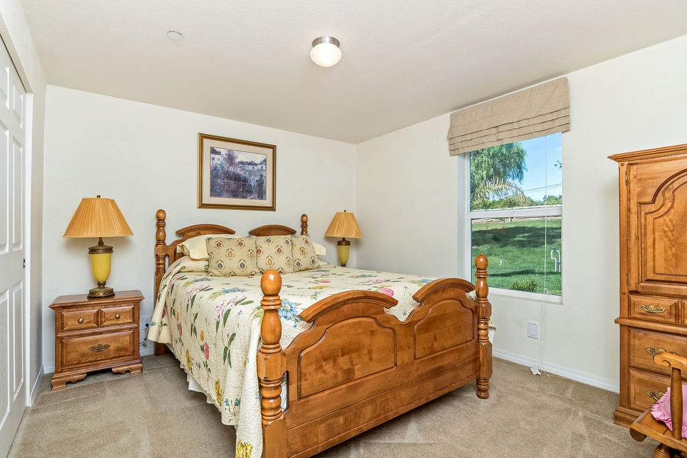 10145 Circle R Drive Valley Center, CA 92082 - Photo 9 of 22 Gallery Image 9