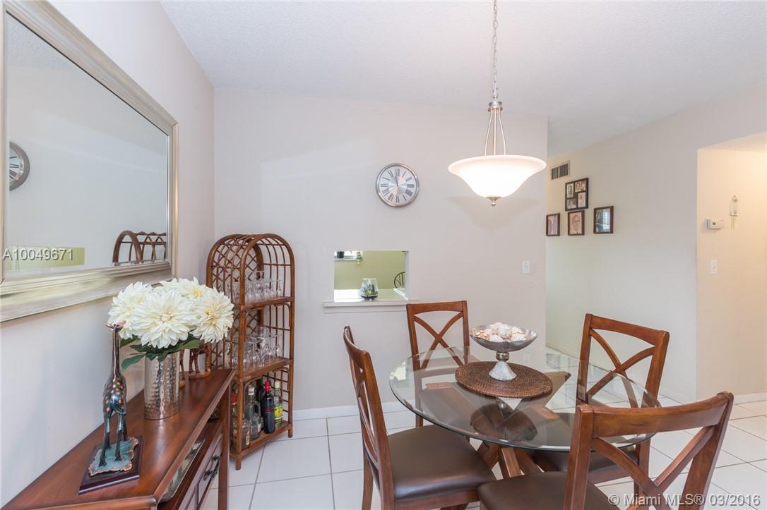 201 Berkley Road, Unit 202 Hollywood, FL 33024 - Photo 7 of 21