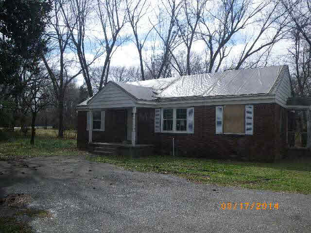 3827 Lakeview Road Memphis, TN 38116 - Photo 1 of 12