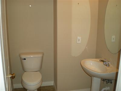 11612 Presidential Road Bakersfield, CA 93312 - Photo 19 of 20 guest bath