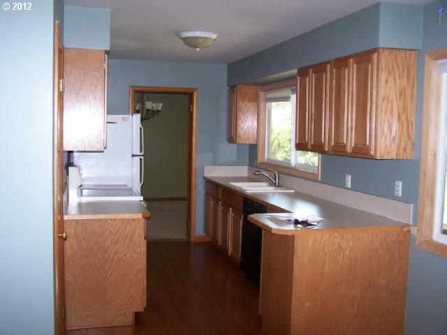 11765 Southwest Butner Road Portland, OR 97225 - Photo 5 of 12 Gallery Image 5