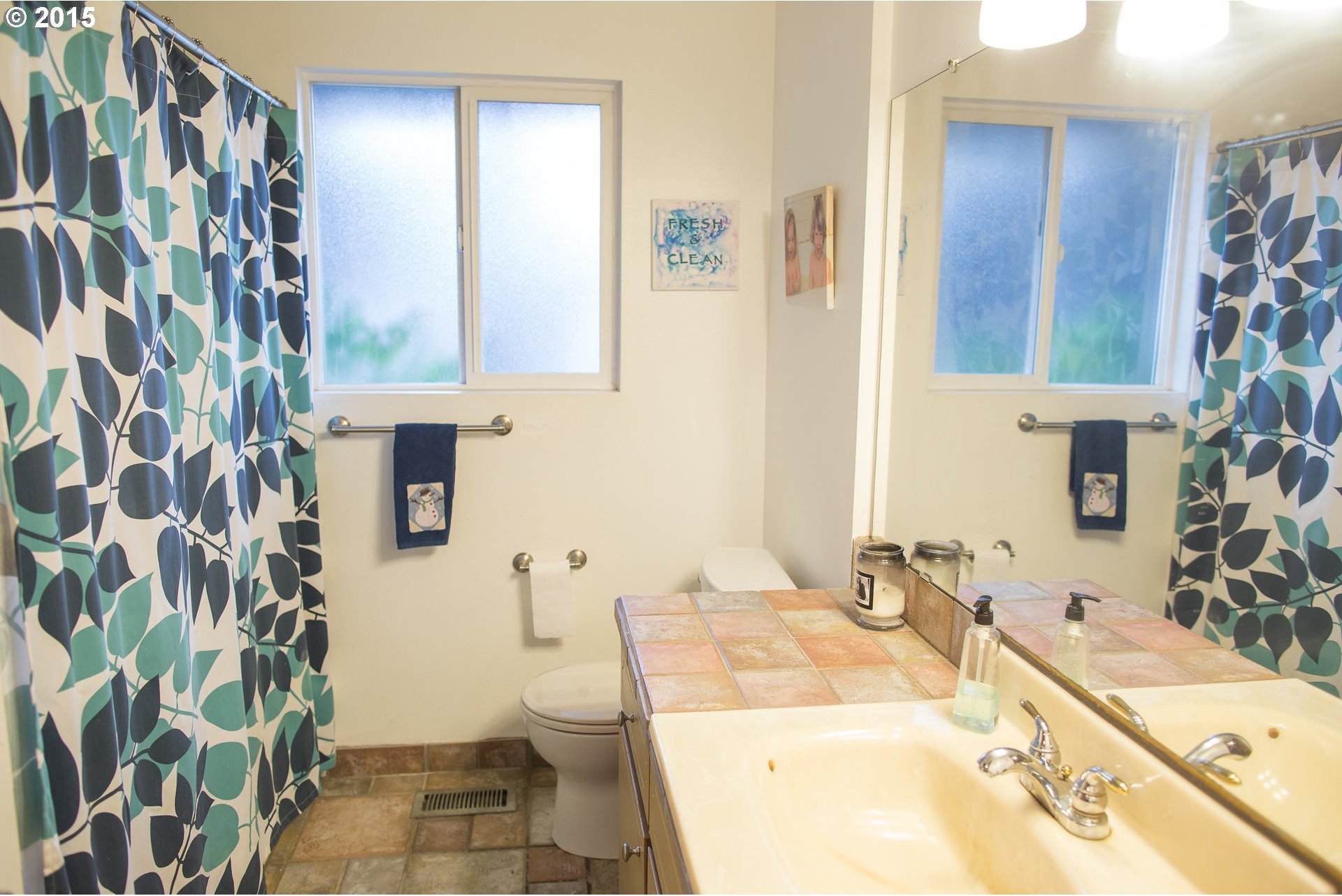 20065 Southwest Santa Rosa Court Aloha, OR 97078 - Photo 2 of 16 Gallery Image 2