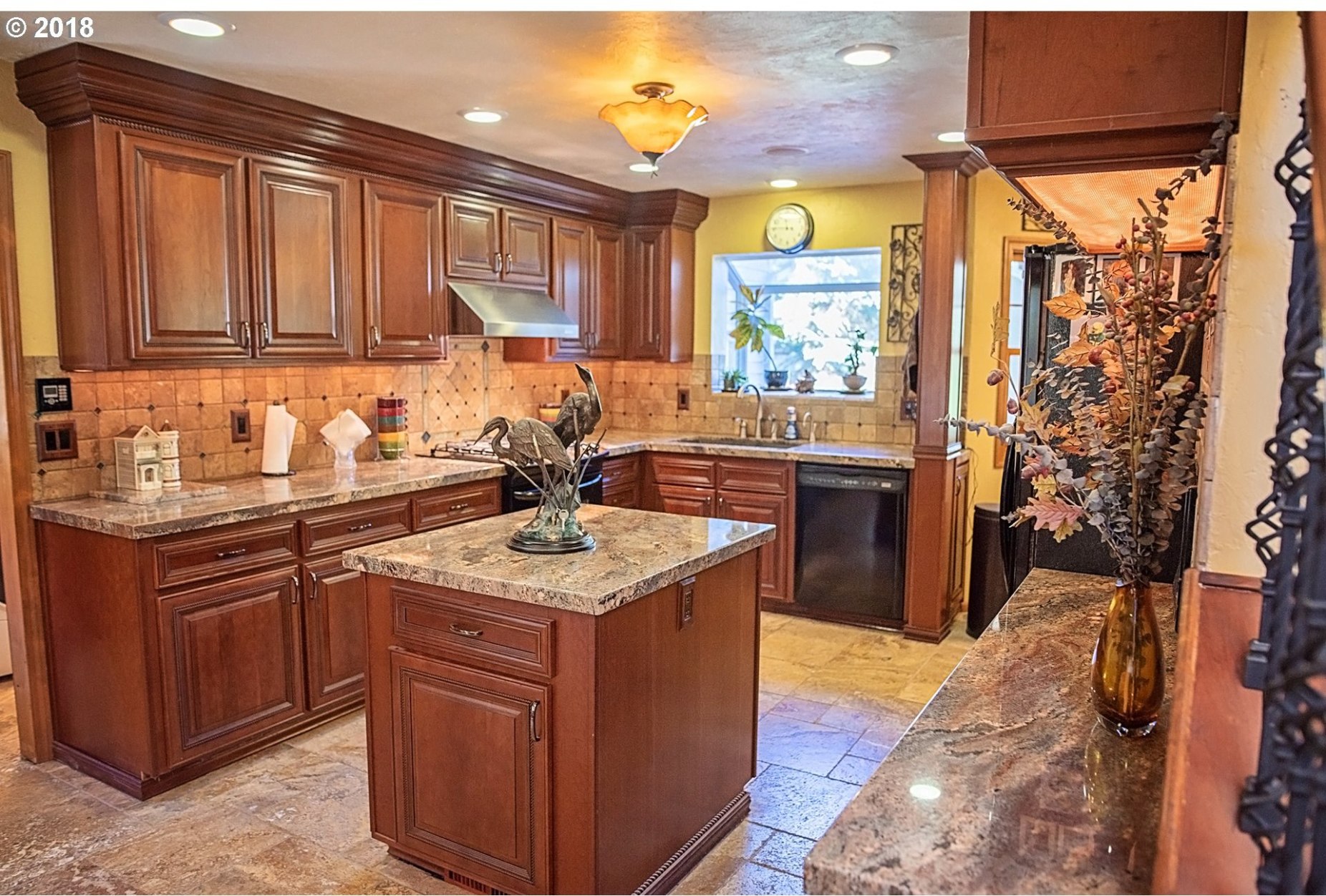 3036 Ashley Loop Eugene, OR 97405 - Photo 3 of 29 Gallery Image 3