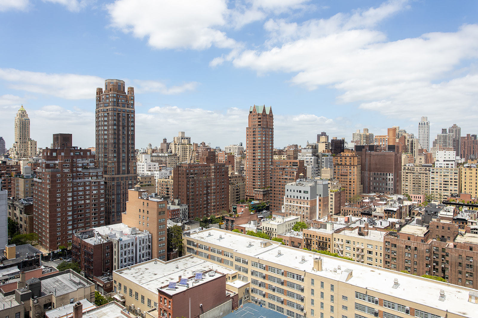 255 East 74th Street, Unit 19A Manhattan, NY 10021 - Photo 22 of 30