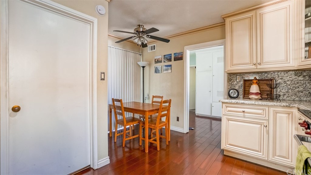 4370 Cerritos Avenue Long Beach, CA 90807 - Photo 17 of 43