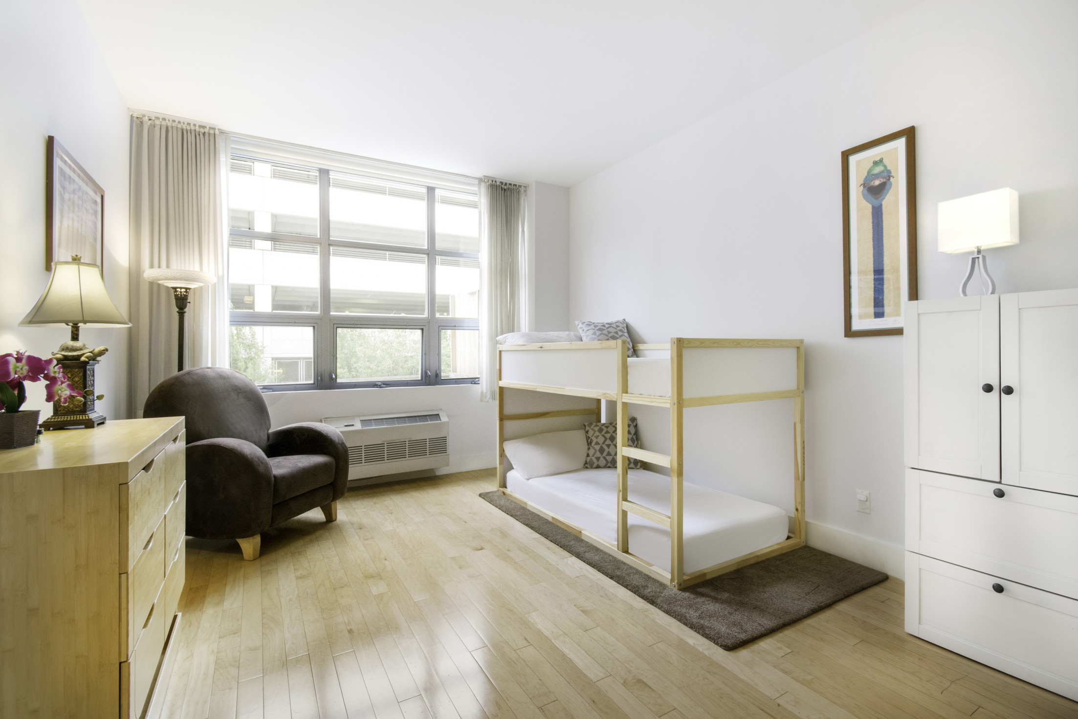 5-09 48th Avenue, Unit 2M Queens, NY 11101 - Photo 8 of 13