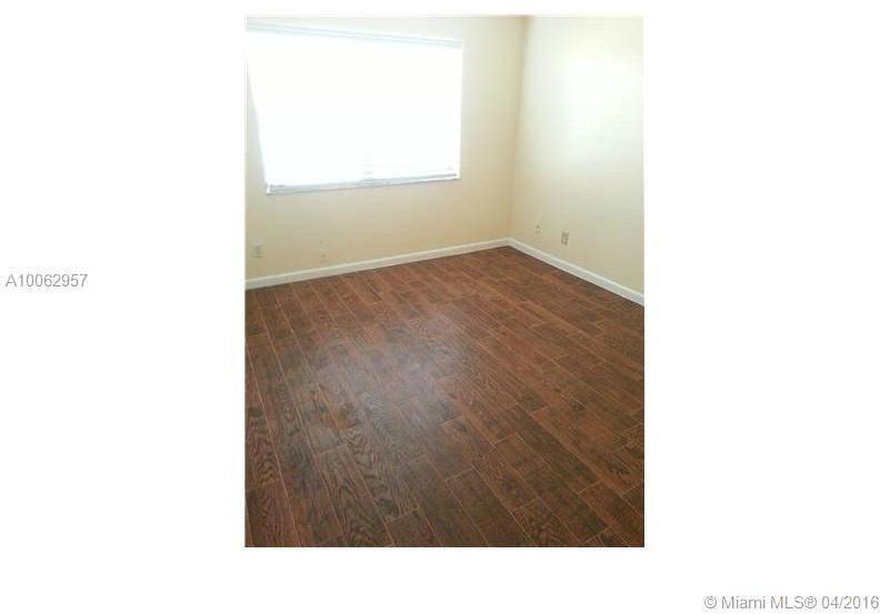5292 Gate Lake Road, Unit 5292 Tamarac, FL 33319 - Photo 6 of 15