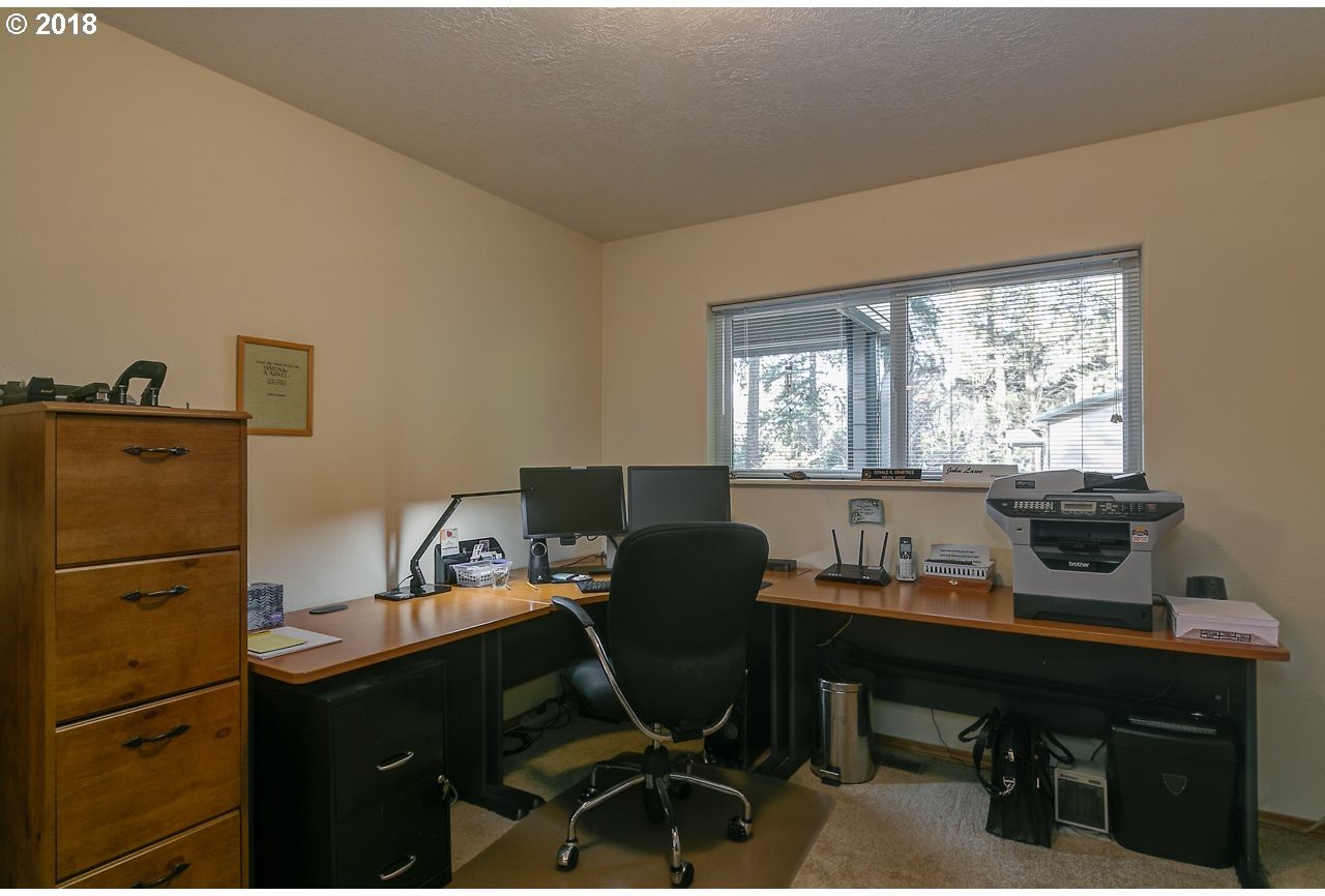 22786 Jennie Road Lyons, OR 97358 - Photo 16 of 32 Gallery Image 16