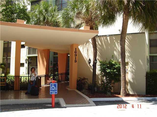 16919 North Bay Road, Unit 511 Sunny Isles Beach, FL 33160 - Photo 2 of 5