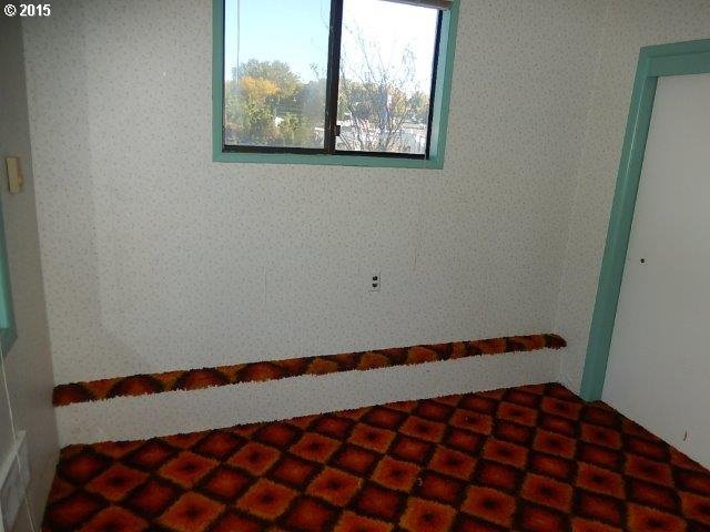 2802 Southwest Nye Avenue Pendleton, OR 97801 - Photo 13 of 27