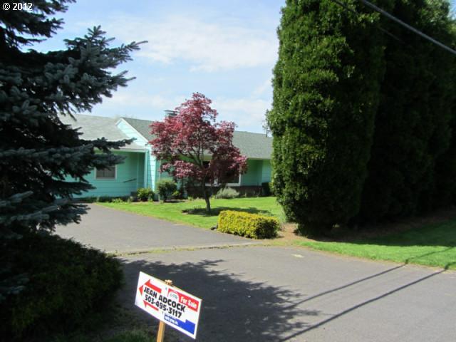 1705 Southeast Palmblad Road Gresham, OR 97080 - Photo 2 of 16 Gallery Image 2