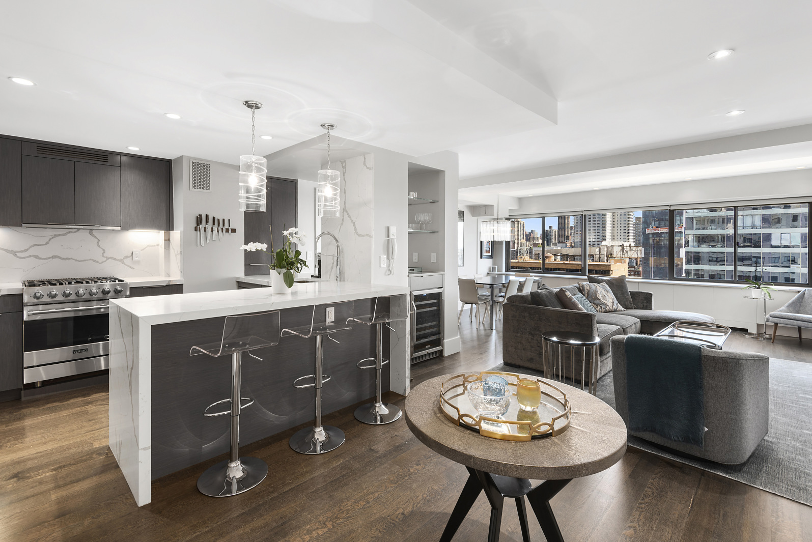 530 East 72nd Street, Unit 18B Manhattan, NY 10021 - Photo 2 of 16