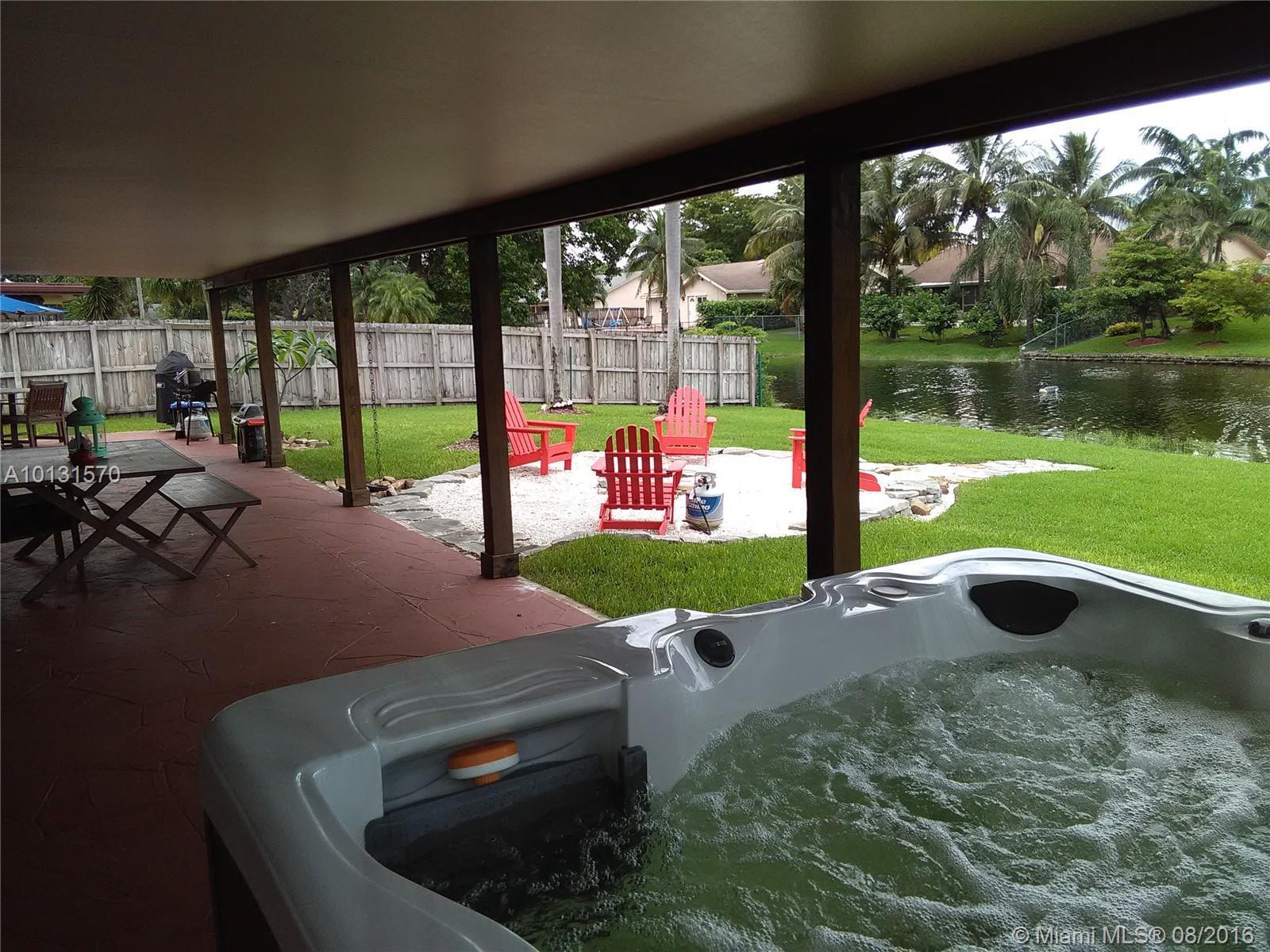 8421 Southwest 28th Street Davie, FL 33328 - Photo 24 of 34