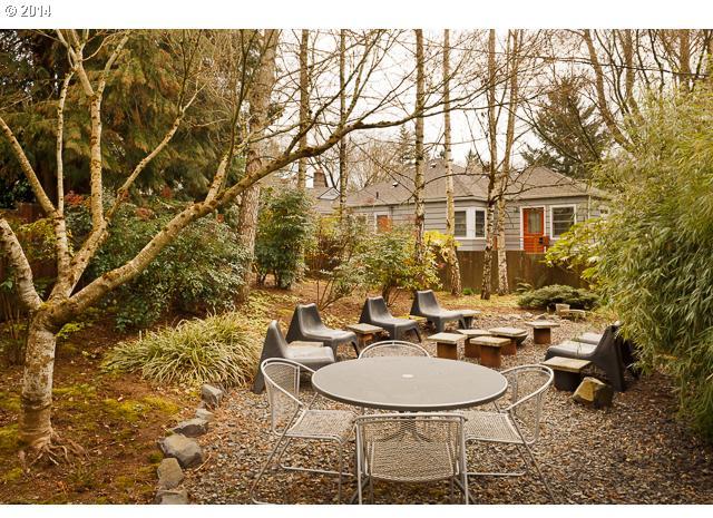 3034 Southwest Flower Terrace Portland, OR 97239 - Photo 13 of 16 Gallery Image 13