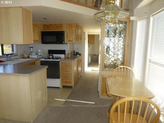 94749 Jerrys Flat Road, Unit 9 Gold Beach, OR 97444 - Photo 10 of 14