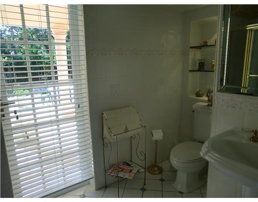 244 Southwest 28th Road Miami, FL 33129 - Photo 12 of 24