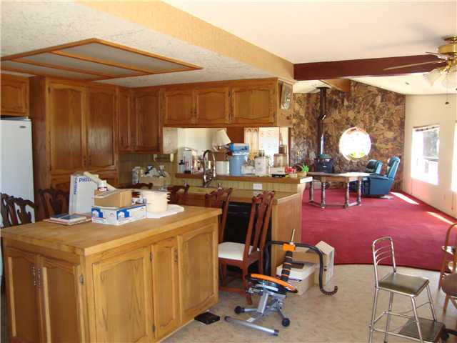 34419 Engineers Road Julian, CA 92036 - Photo 6 of 17 Kitchen looking from dining area