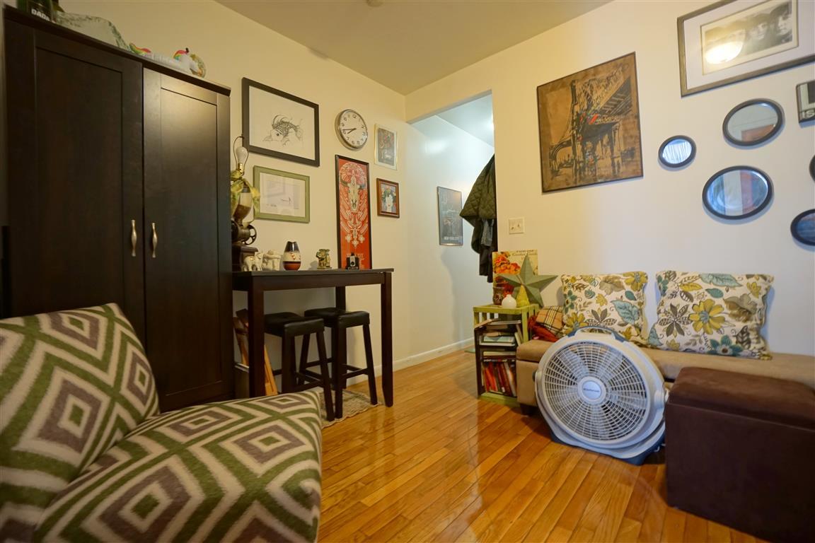 532 East 82nd Street, Unit 17 Manhattan, NY 10028 - Photo 3 of 7