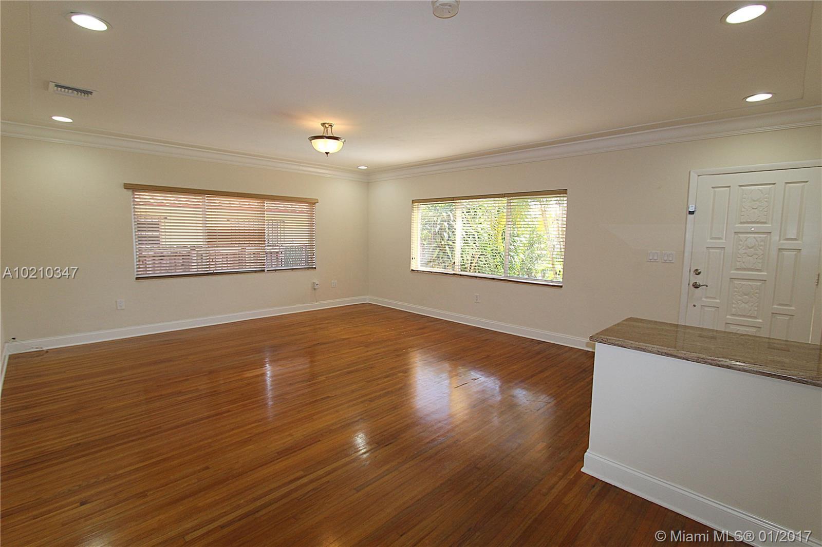 3541 Southwest 23rd Terrace Miami, FL 33145 - Photo 3 of 20