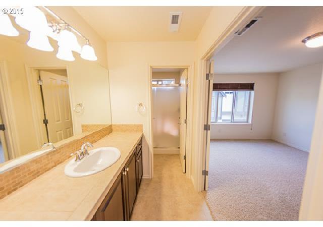 4884 Northwest 162nd Terrace Portland, OR 97229 - Photo 15 of 16