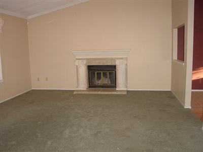3309 Harris Road Bakersfield, CA 93313 - Photo 3 of 9 Gallery Image 3