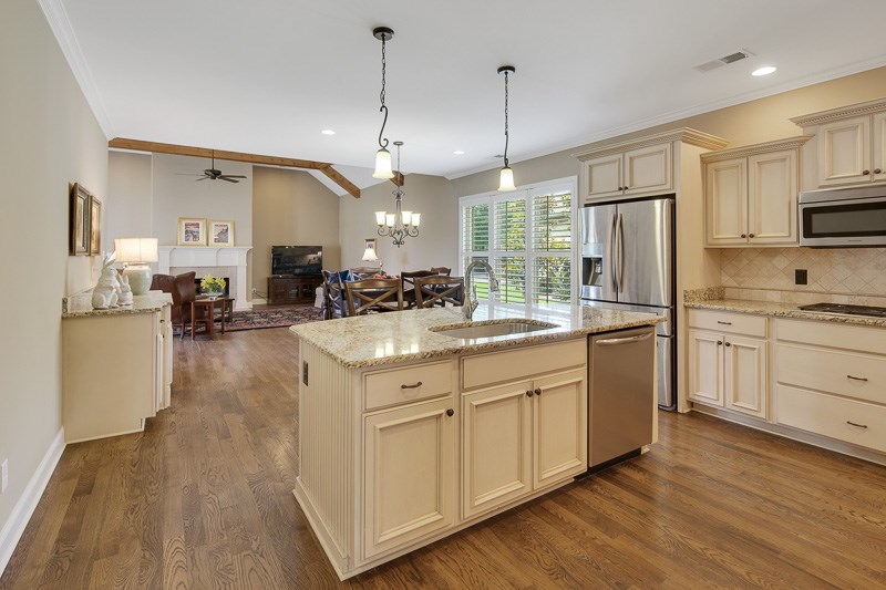 995 Russell Farms Road Collierville, TN 38017 - Photo 6 of 25 Gallery Image 6