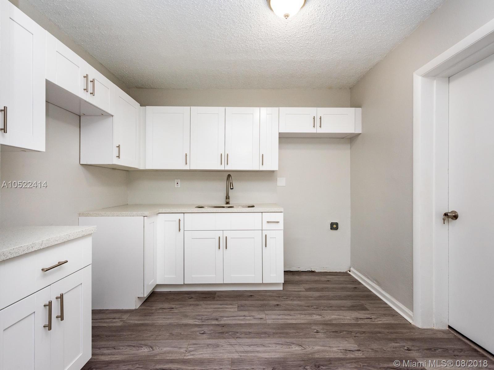 14605 Southwest 288th Street Homestead, FL 33033 - Photo 11 of 37