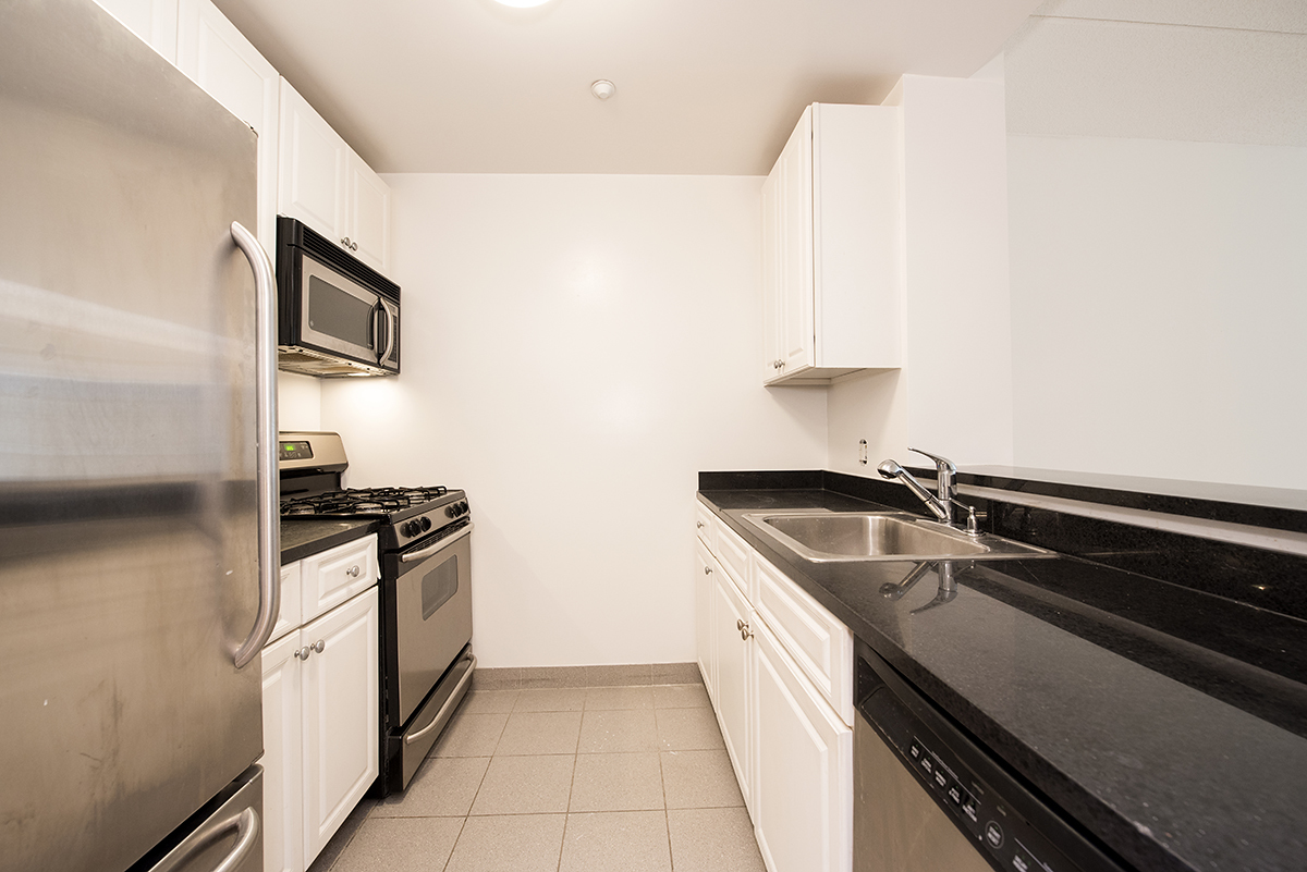 1955 1st Avenue, Unit 539 Manhattan, NY 10029 - Photo 2 of 7