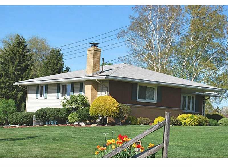 291 Wises Grove Road New Brighton, PA 15066 - Photo 2 of 24 Gallery Image 2