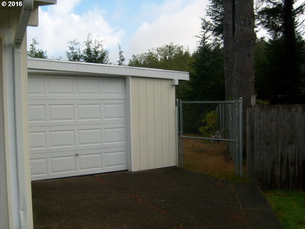 2560 Ridgeway Drive Reedsport, OR 97467 - Photo 25 of 25 Gallery Image 25