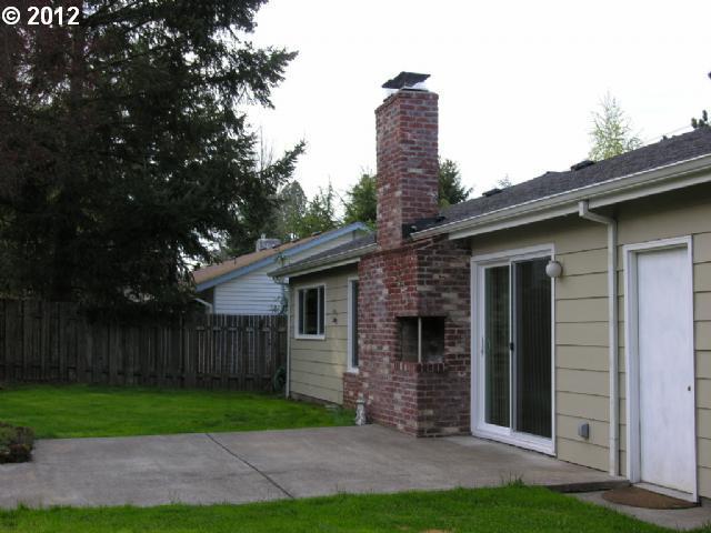 9205 Southwest Jamieson Road Beaverton, OR 97005 - Photo 8 of 16 Gallery Image 8