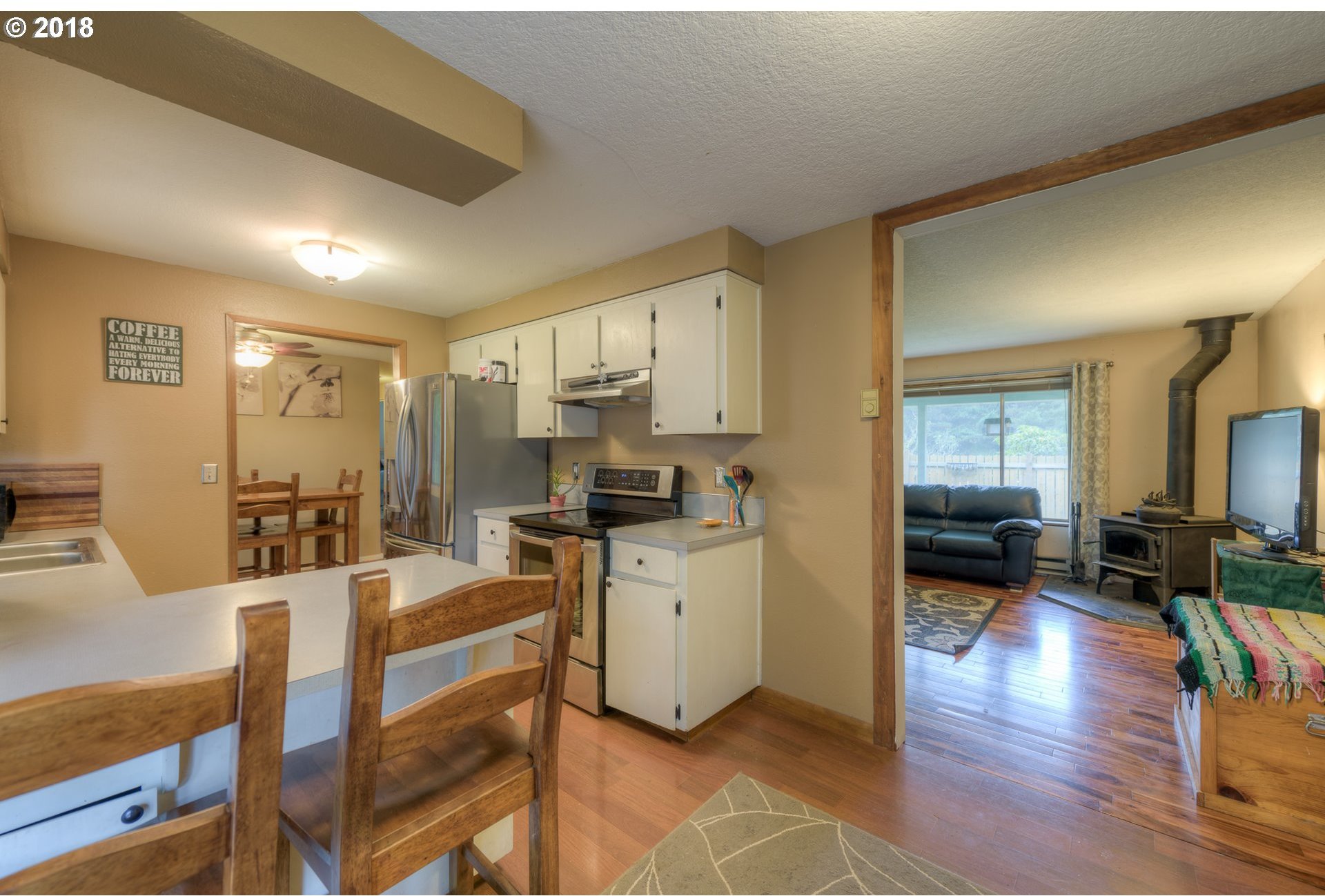 39745 Burnside Loop Astoria, OR 97103 - Photo 2 of 25 Gallery Image 2