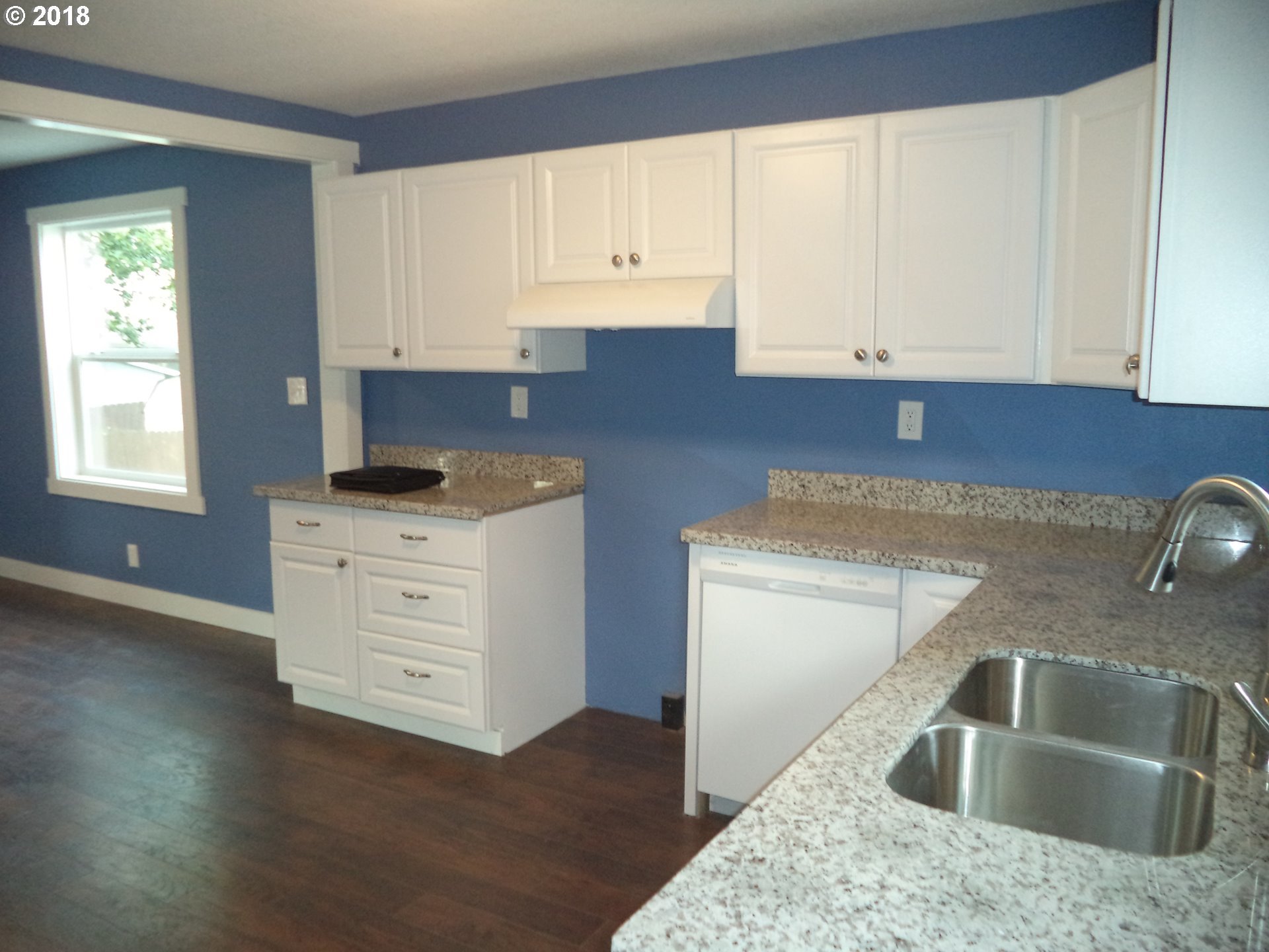 18905 Southwest Rosedale Court Beaverton, OR 97007 - Photo 11 of 17 Gallery Image 11