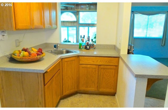 320 Plat M Road Sutherlin, OR 97479 - Photo 10 of 32 Gallery Image 10