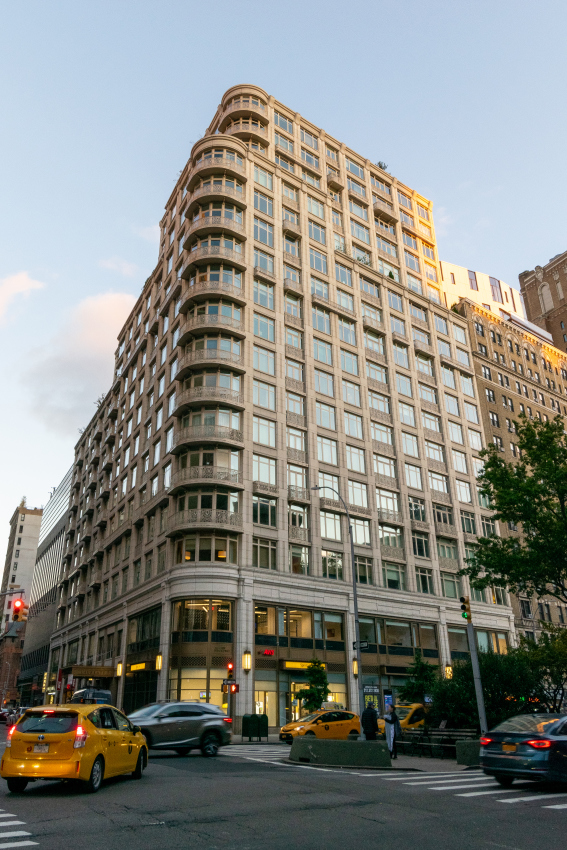 The Laureate 2150 Broadway, Manhattan, NY 10023 - Photo 4 of 14