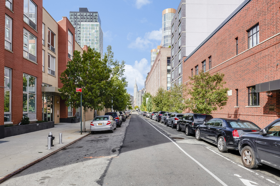 2-40 51st Avenue, Unit 3S Queens, NY 11101 - Photo 15 of 18