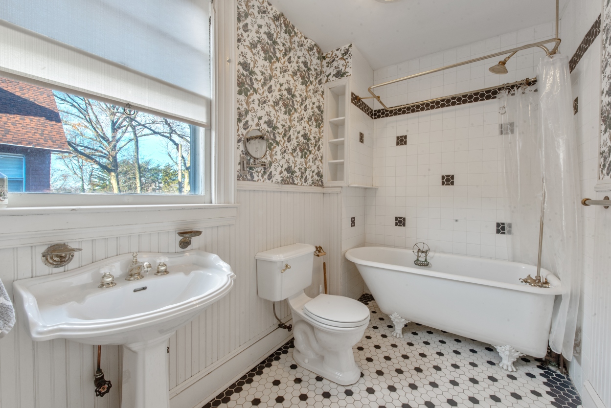 140 Tysen Street, Unit WHOLE Staten Island, NY 10301 - Photo 24 of 32