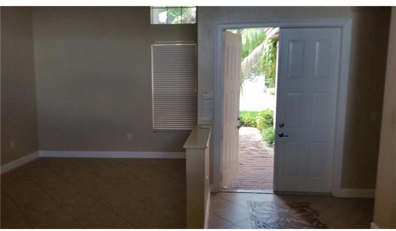 19033 Southwest 55th Street Miramar, FL 33029 - Photo 7 of 35