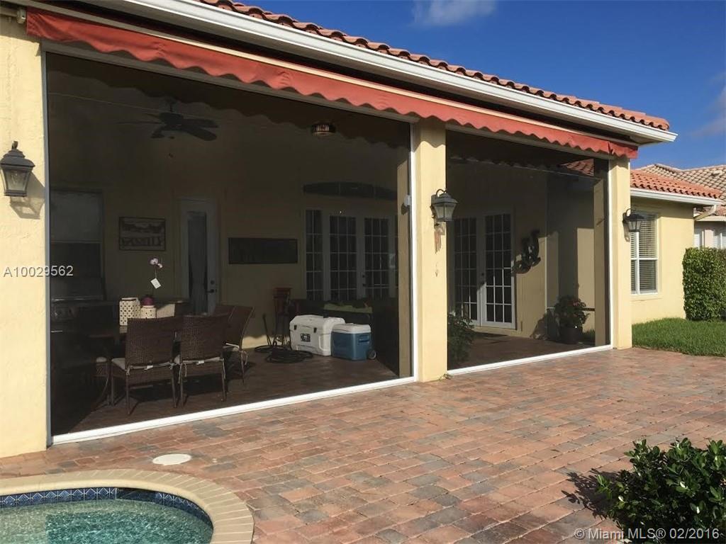 Encantada Pembroke Pines, FL 33029 - Photo 30 of 33