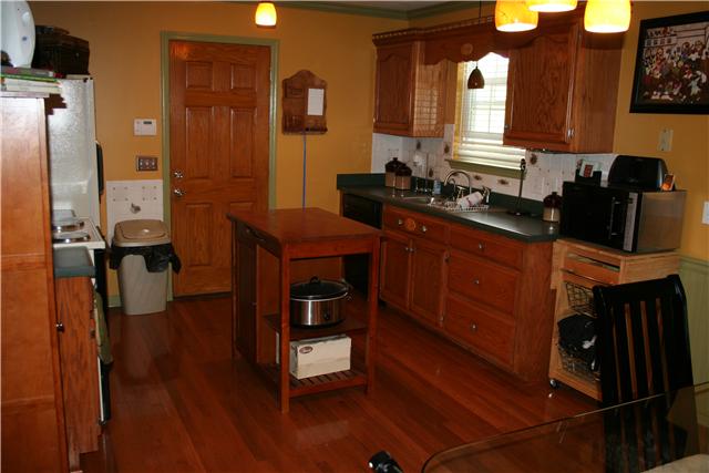 1515 Cason Trail Murfreesboro, TN 37128 - Photo 10 of 30 BIG EAT IN KITCHEN WITH BEAUTIFUL HARDWOOD FLOORS! 1515 CASON TRAIL, MURFREESBORO, TN, 37128!