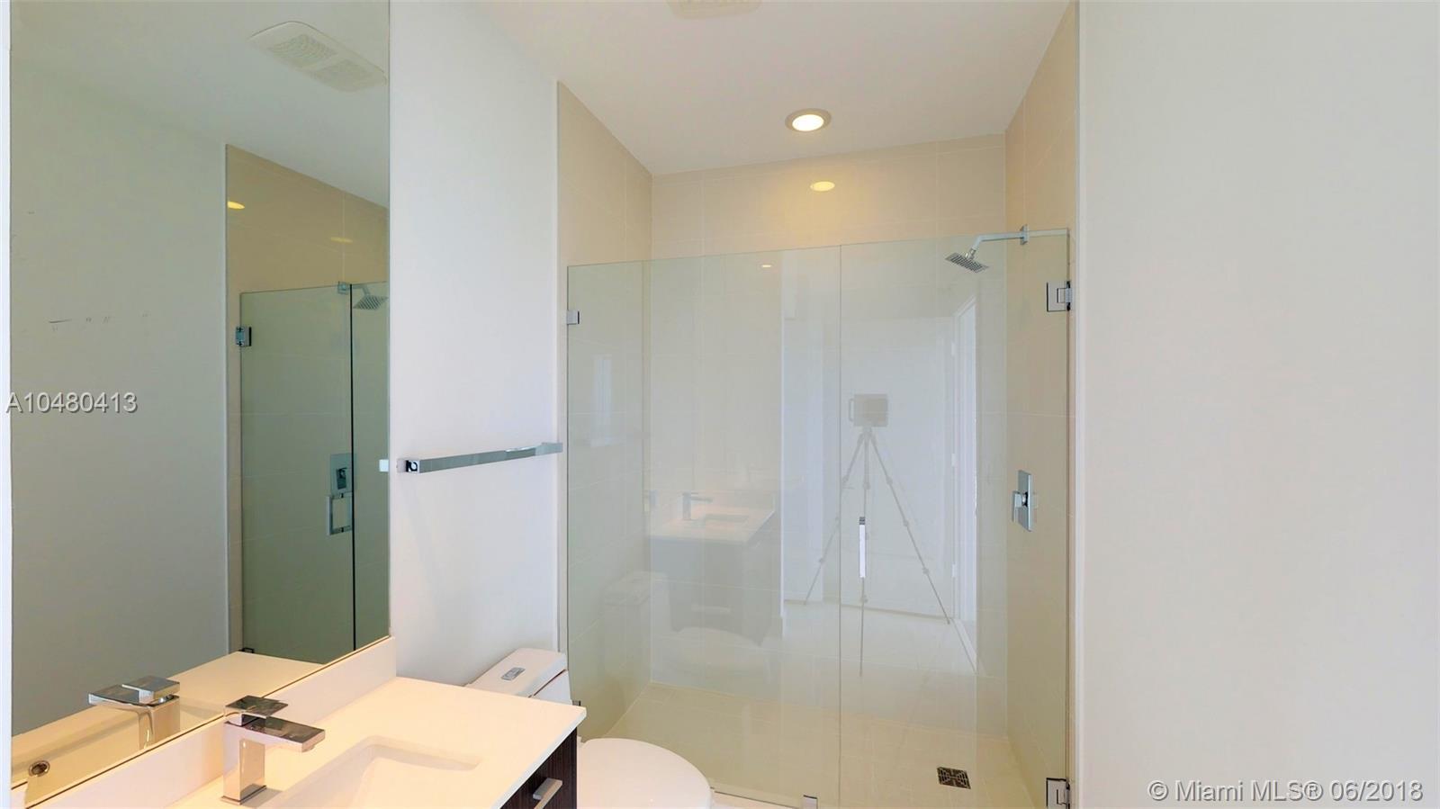55 Southwest 9th Street, Unit LPH4408 Miami, FL 33130 - Photo 22 of 56
