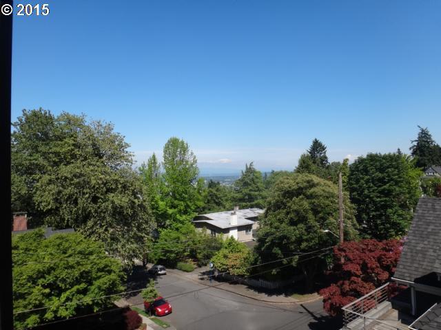 1808 Southwest Elizabeth Street Portland, OR 97201 - Photo 13 of 16 Gallery Image 13