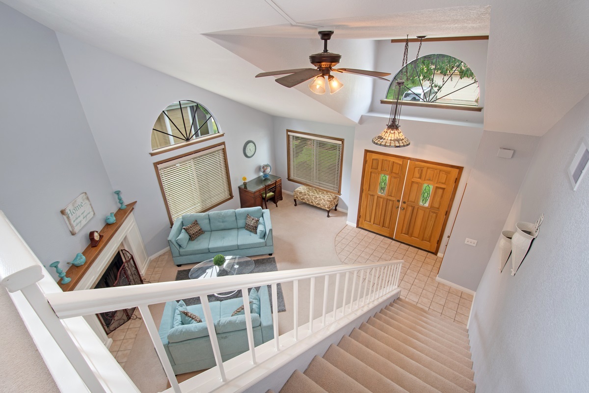 10326 Oak Ranch Lane Escondido, CA 92026 - Photo 6 of 25